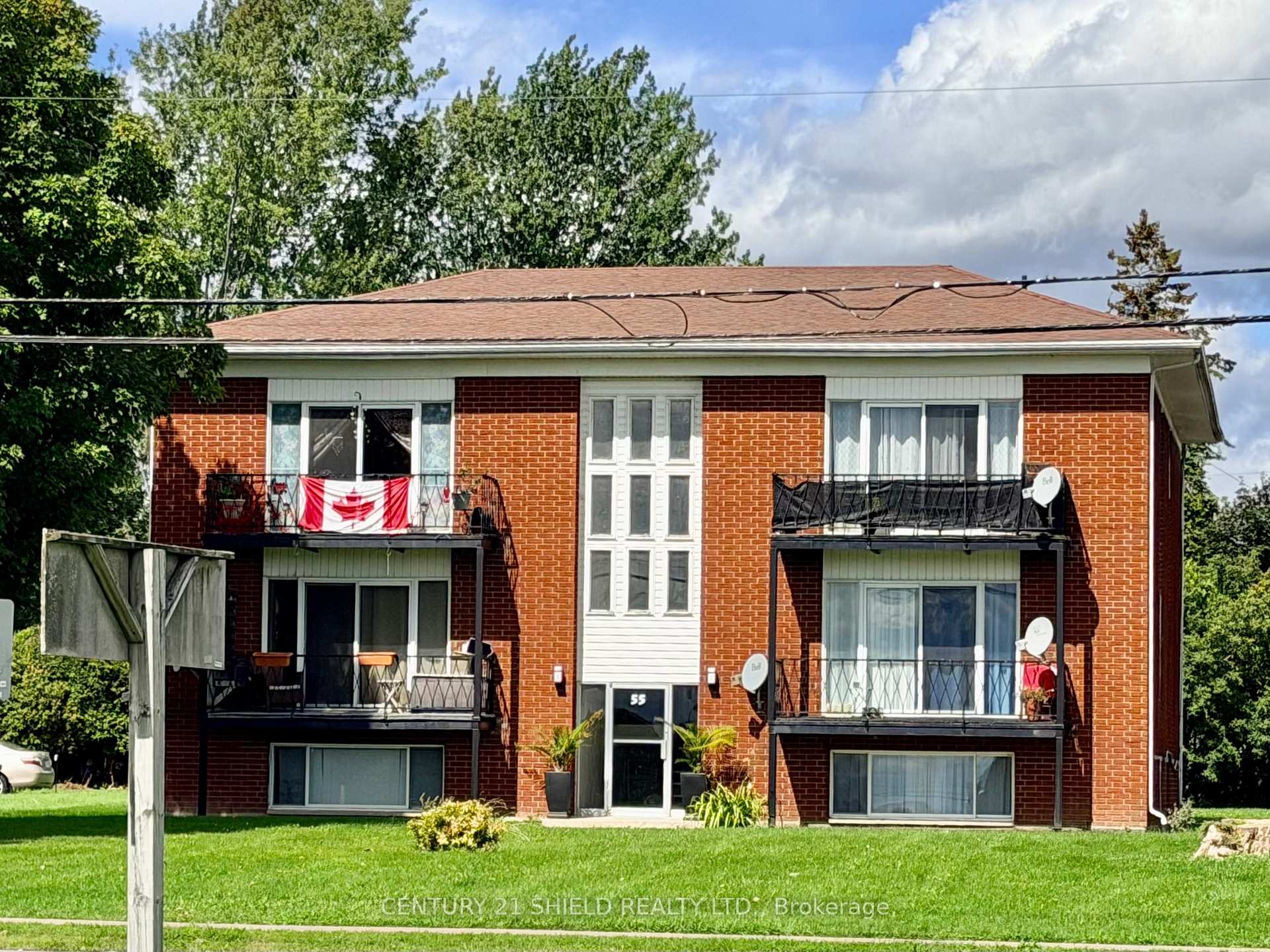 Photo of 55 Simcoe St 1 - 6 Street