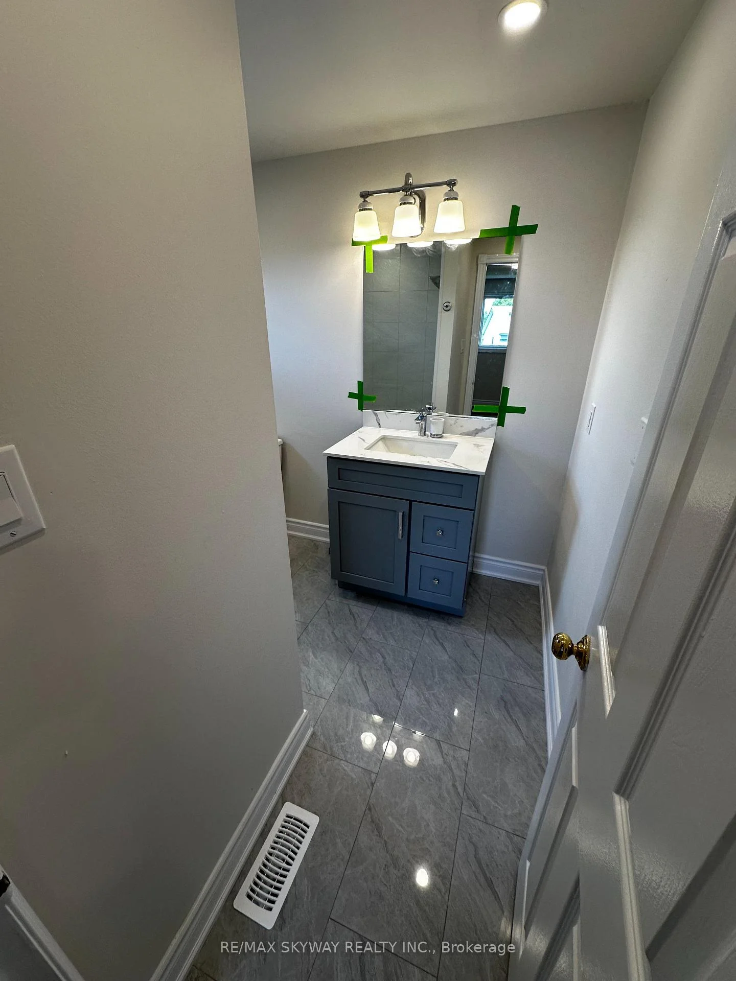 Photo 11 of Unit UPPER, 535 Appledale Crescent, Waterloo, Westvale — HOMEH