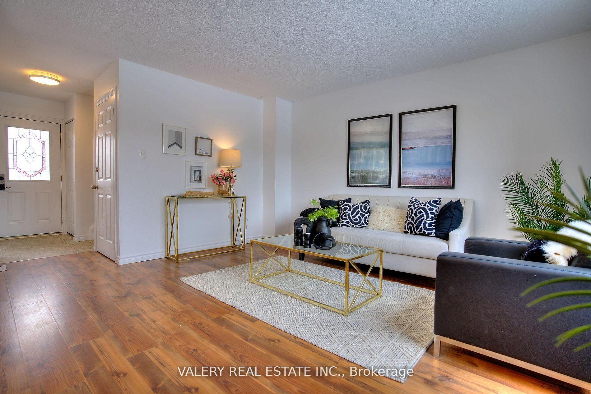 Photo 1 of 24 Lampman Lane, Barrie, Letitia Heights — HOMEH