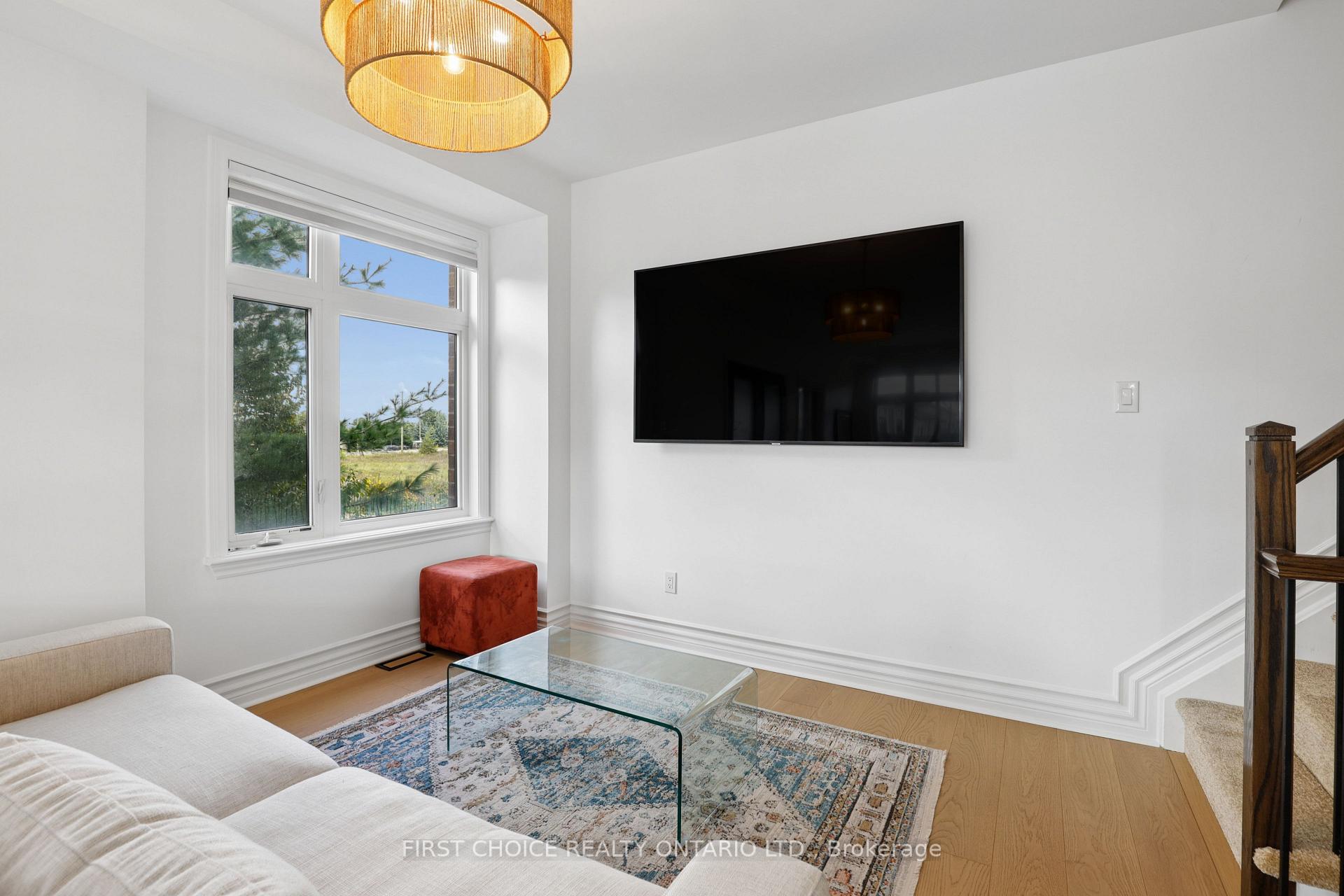 Photo 13 of 124 Nutting Crescent, Ottawa, Riverside South/Gloucester Glen — HOMEH