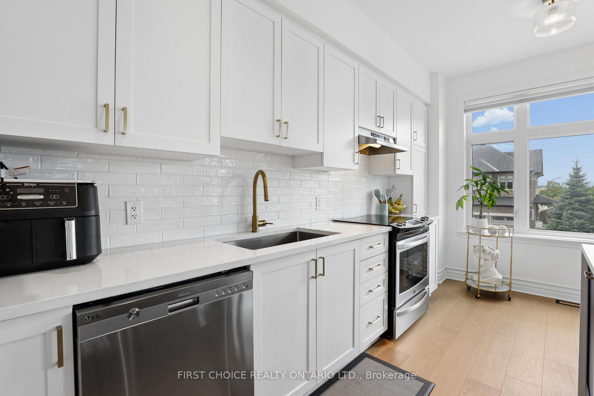 Photo 20 of 124 Nutting Crescent, Ottawa, Riverside South/Gloucester Glen — HOMEH