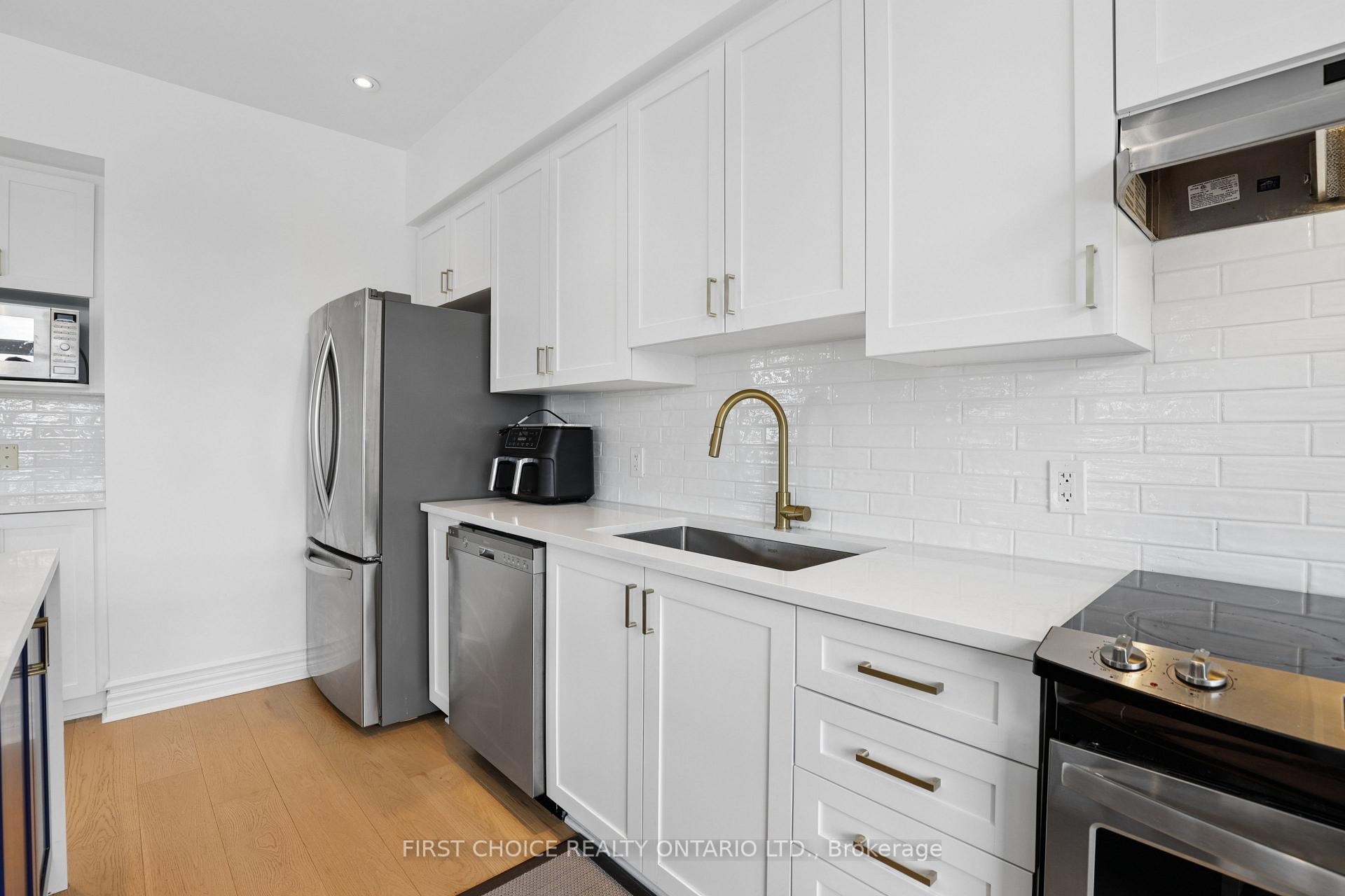 Photo 23 of 124 Nutting Crescent, Ottawa, Riverside South/Gloucester Glen — HOMEH