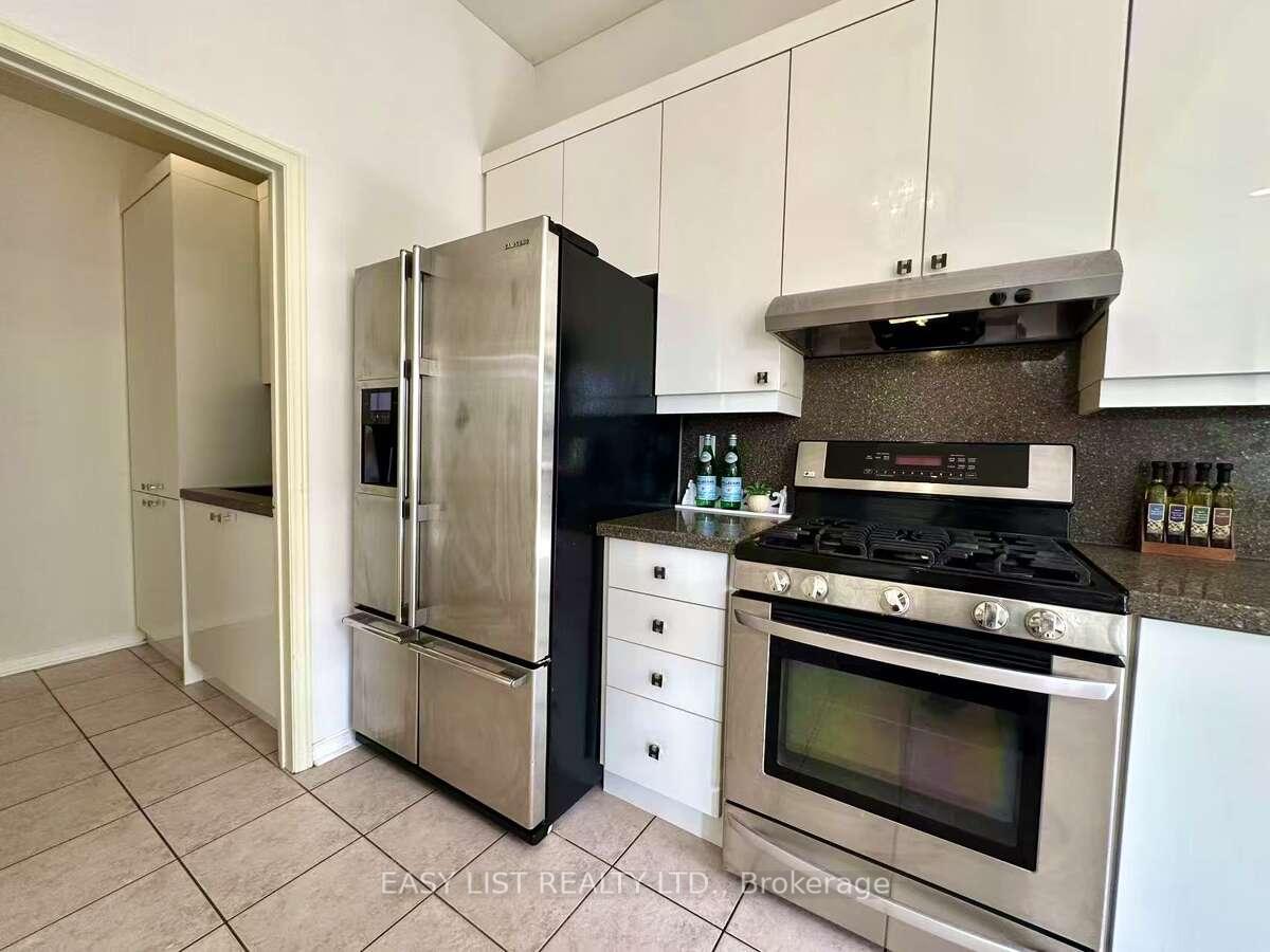 Photo 34 of 5 Copperstone Crescent, Richmond Hill, Rouge Woods — HOMEH