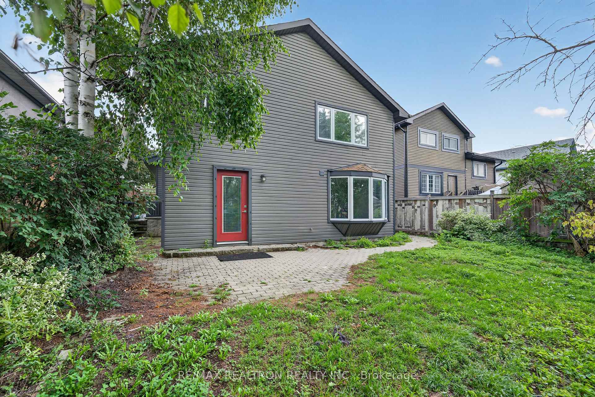 Photo 5 of Unit Lower, 10 Richvale Drive S, Brampton, Heart Lake East — HOMEH