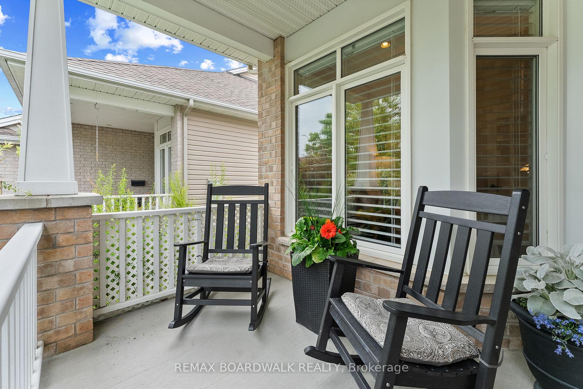 Photo 3 of 251 Bulrush Crescent, Ottawa, Blossom Park/Kemp Park/Findlay Creek — HOMEH