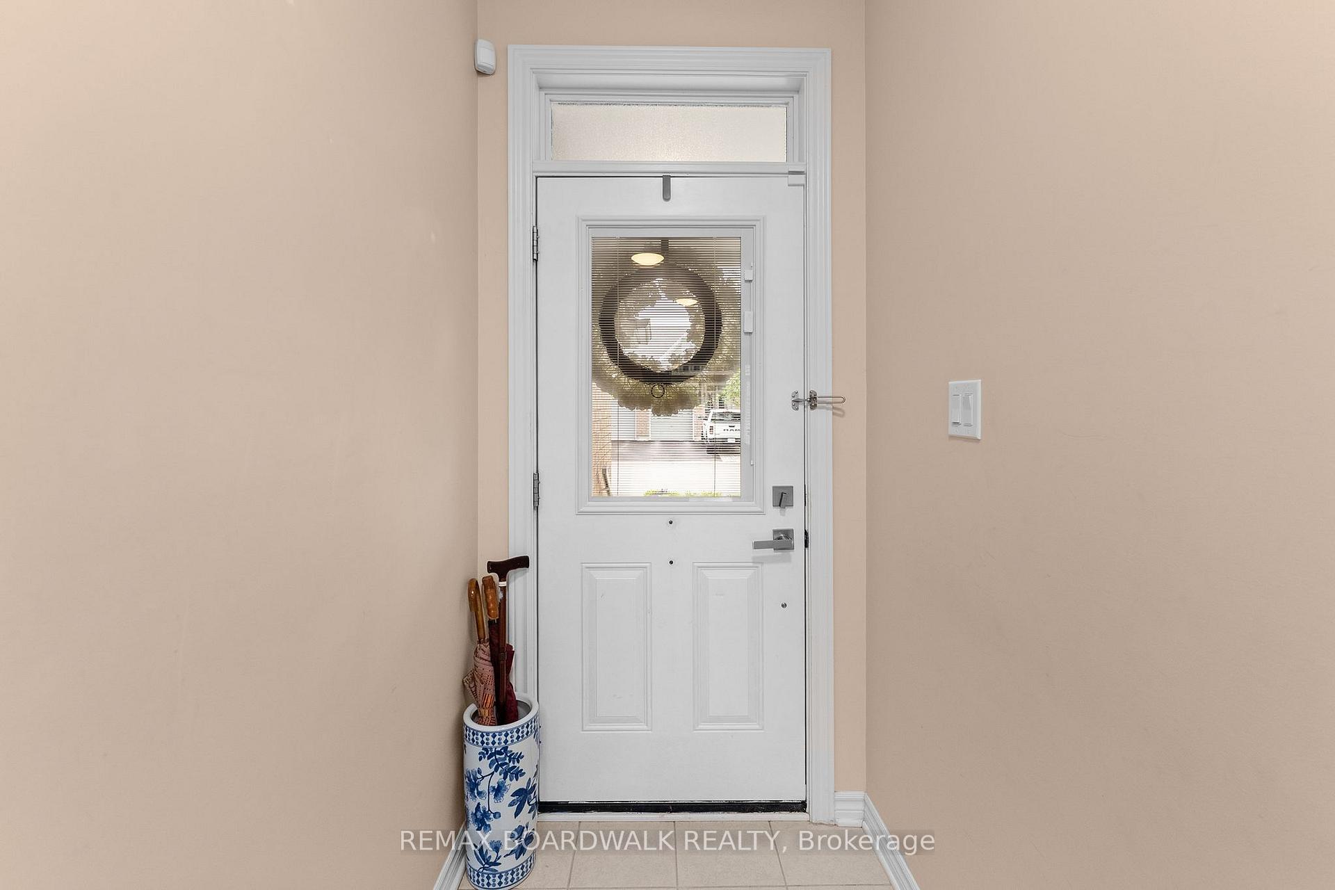 Photo 5 of 251 Bulrush Crescent, Ottawa, Blossom Park/Kemp Park/Findlay Creek — HOMEH