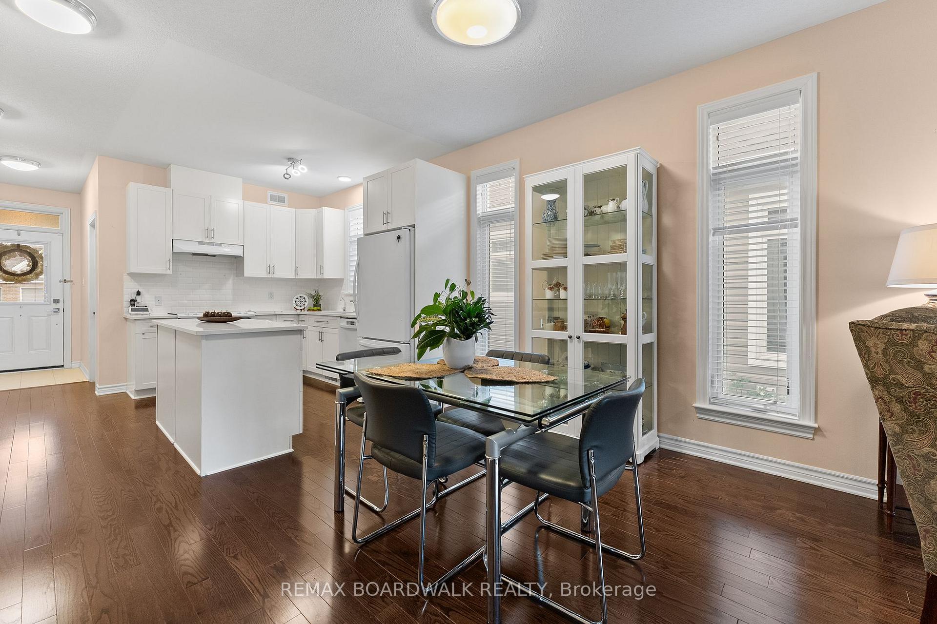 Photo 9 of 251 Bulrush Crescent, Ottawa, Blossom Park/Kemp Park/Findlay Creek — HOMEH