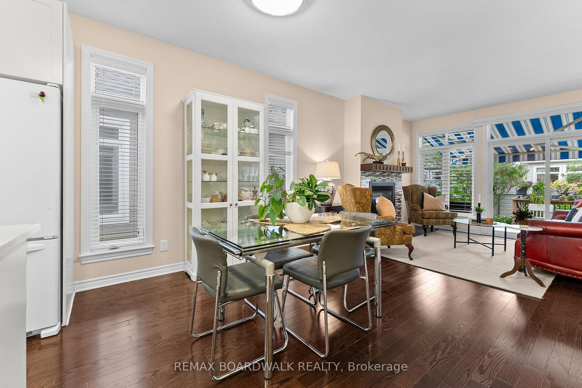 Photo 10 of 251 Bulrush Crescent, Ottawa, Blossom Park/Kemp Park/Findlay Creek — HOMEH