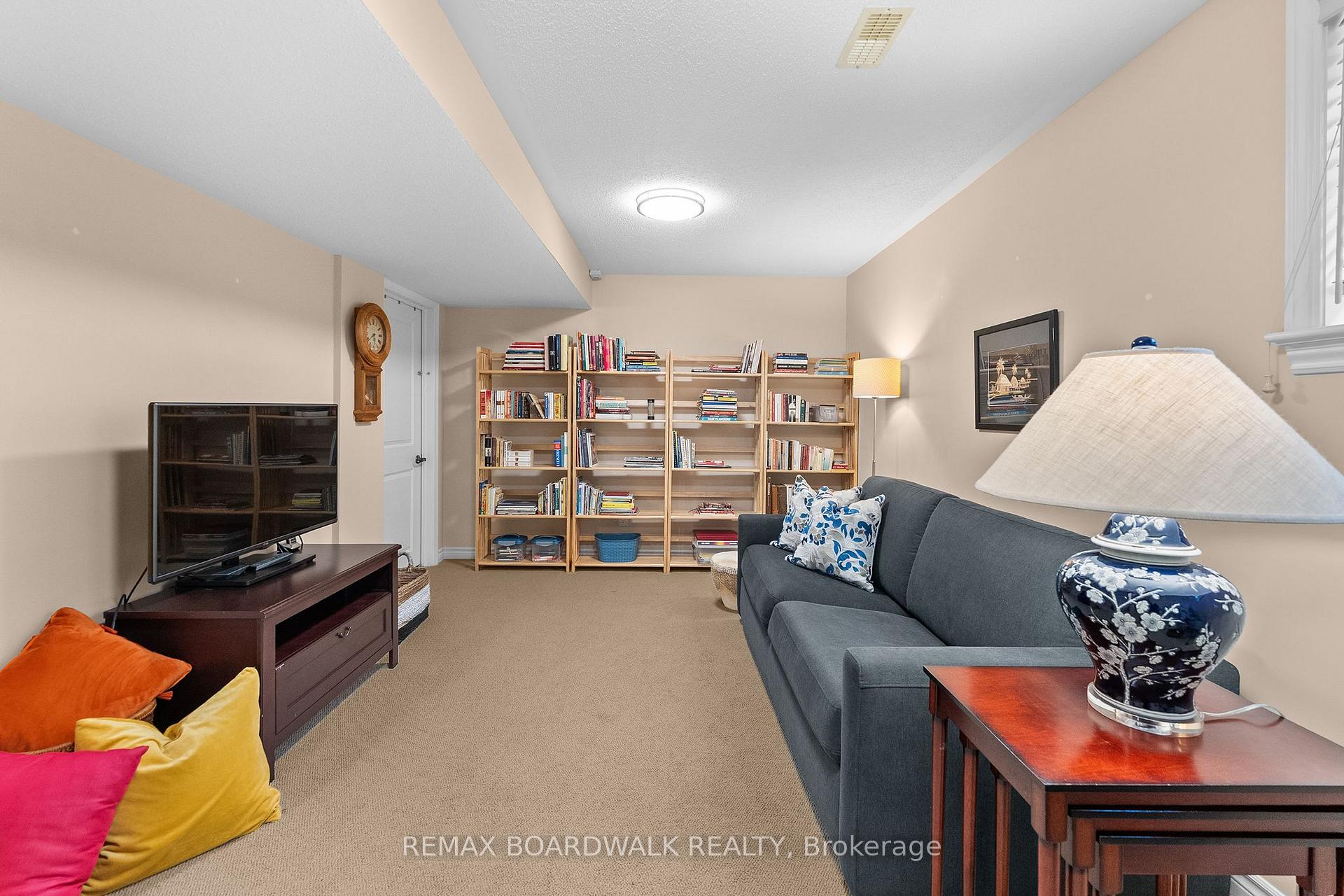 Photo 16 of 251 Bulrush Crescent, Ottawa, Blossom Park/Kemp Park/Findlay Creek — HOMEH