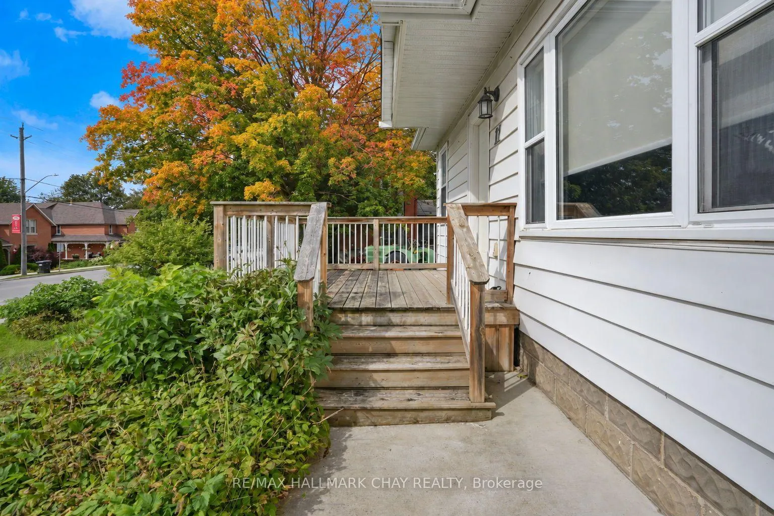Photo 5 of 11 King Street S, Innisfil, Cookstown — HOMEH