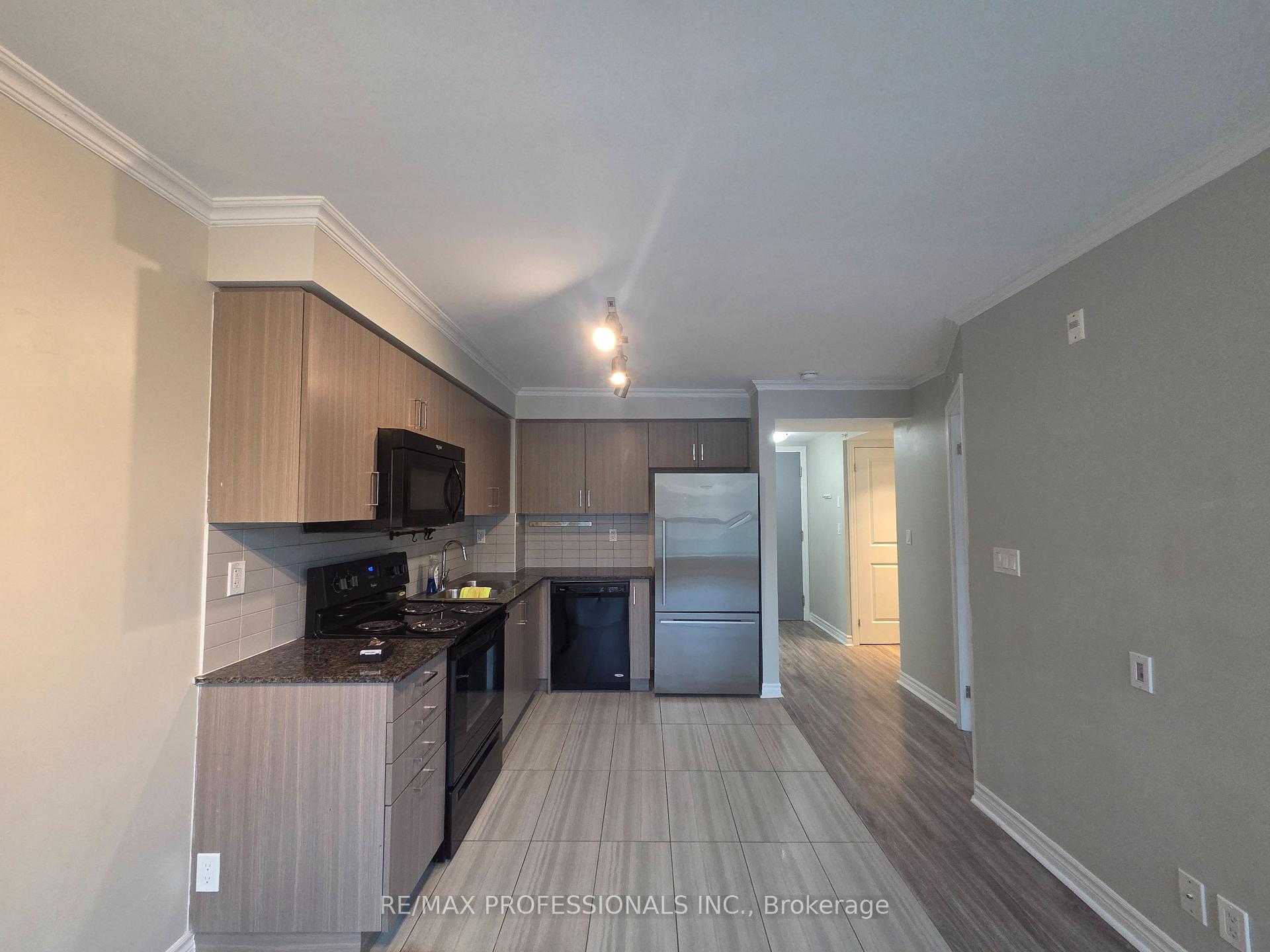 Photo 5 of Unit 422, 80 Esther Lorrie Drive, Etobicoke, West Humber-Clairville — HOMEH