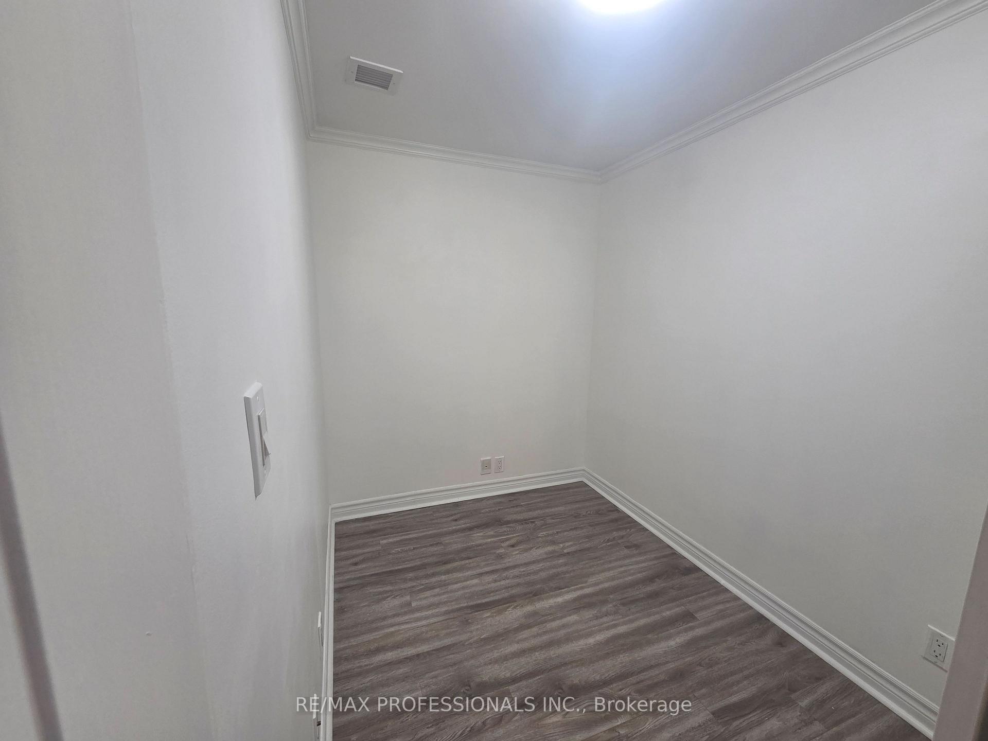 Photo 13 of Unit 422, 80 Esther Lorrie Drive, Etobicoke, West Humber-Clairville — HOMEH