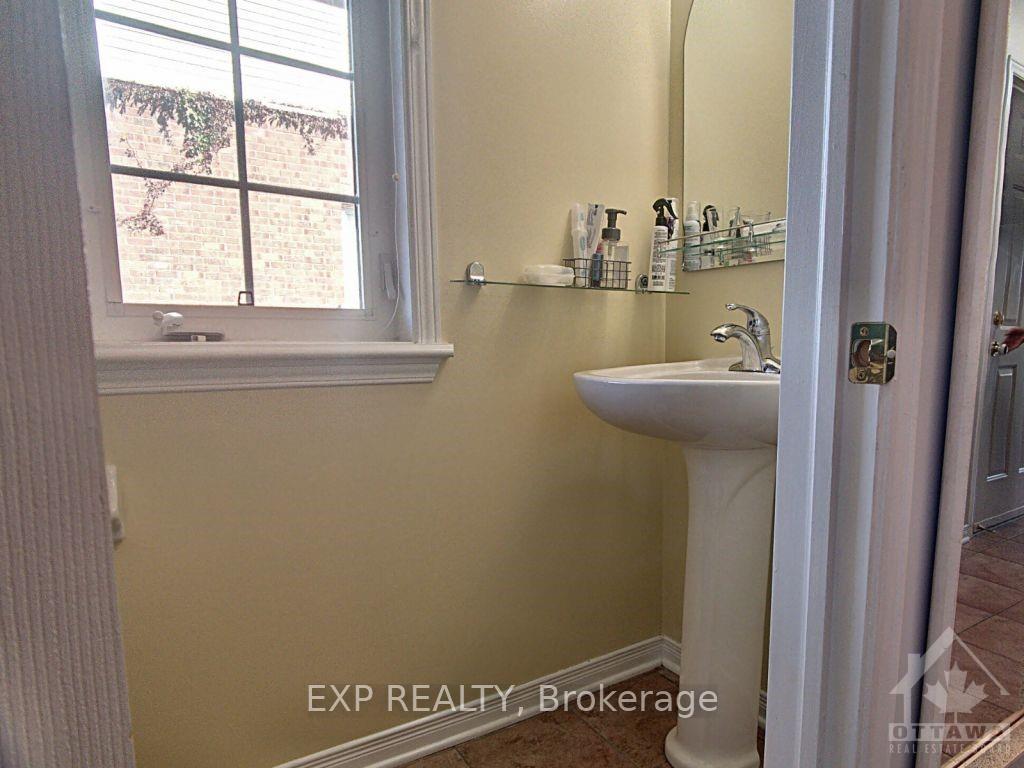 Photo 6 of Unit 247, 90 Edenvale Drive, Ottawa, Kanata - Beaverbrook — HOMEH