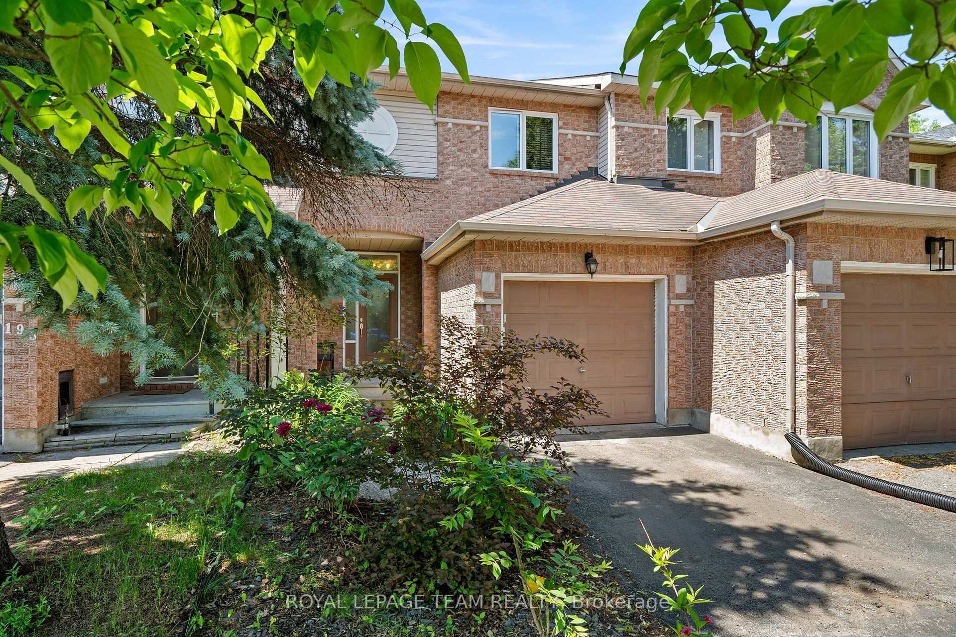 Photo 2 of 193 Thornbury Crescent, Ottawa, Centrepointe — HOMEH