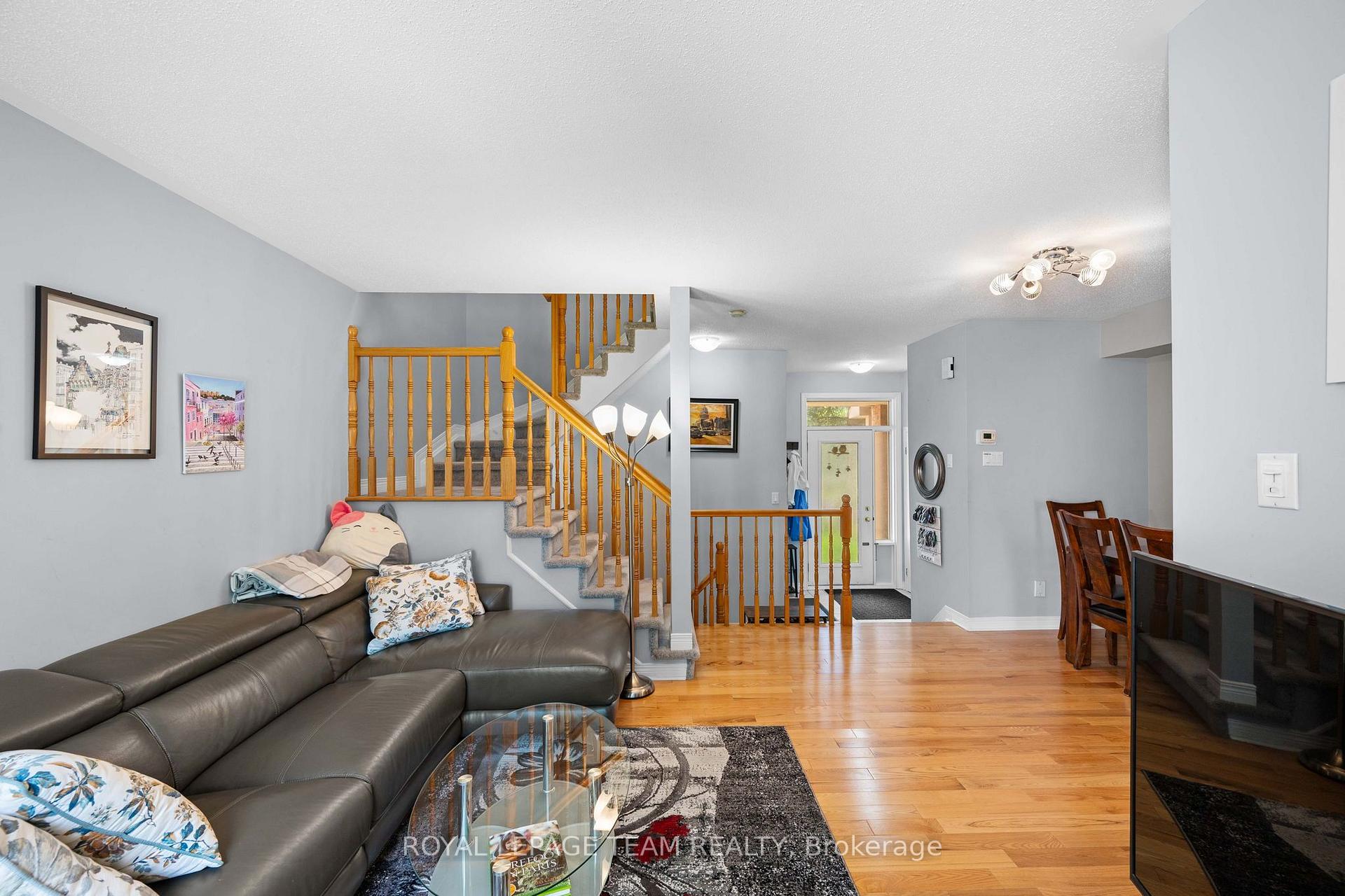 Photo 9 of 193 Thornbury Crescent, Ottawa, Centrepointe — HOMEH