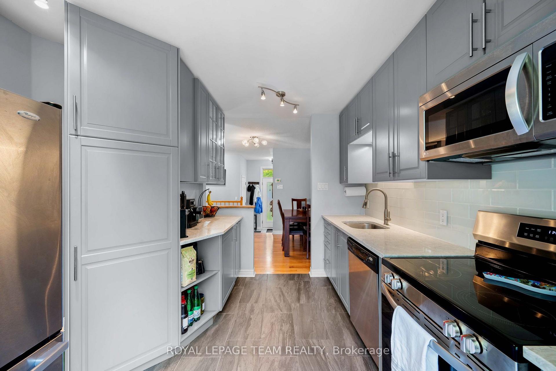 Photo 17 of 193 Thornbury Crescent, Ottawa, Centrepointe — HOMEH