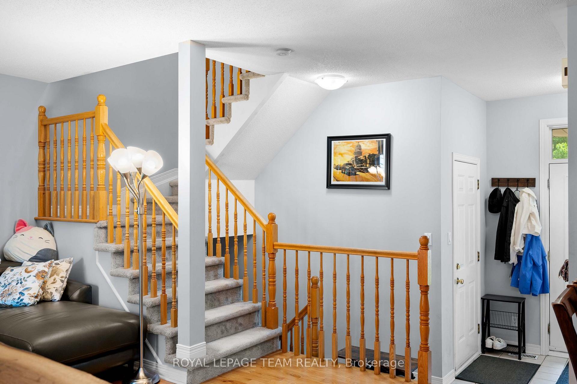 Photo 18 of 193 Thornbury Crescent, Ottawa, Centrepointe — HOMEH