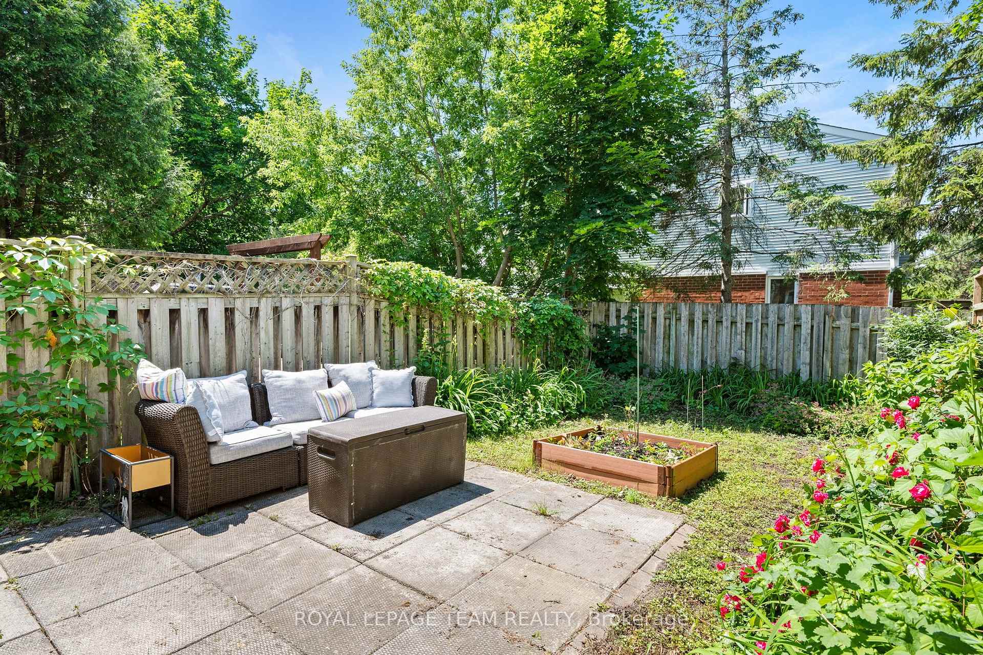 Photo 21 of 193 Thornbury Crescent, Ottawa, Centrepointe — HOMEH
