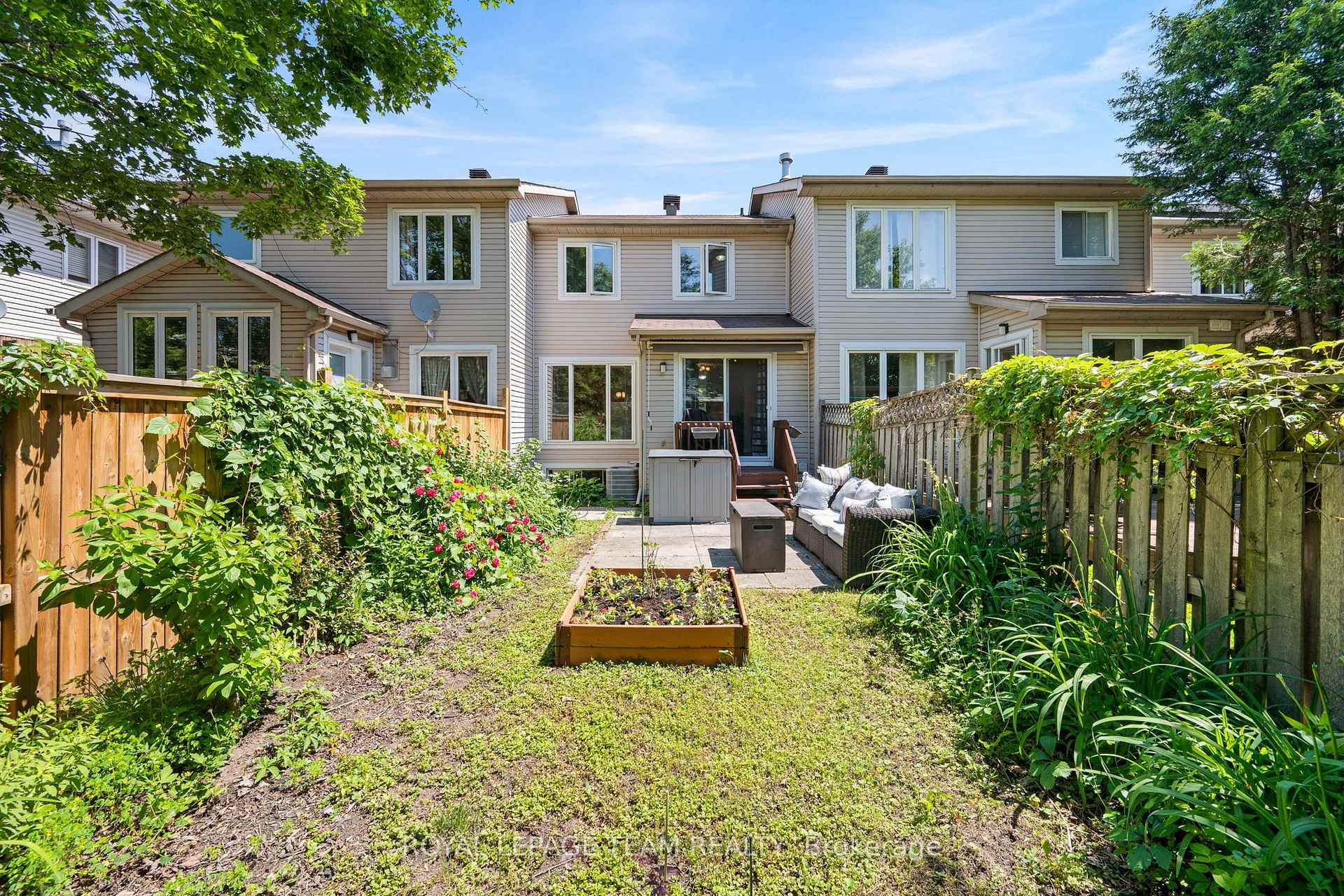 Photo 22 of 193 Thornbury Crescent, Ottawa, Centrepointe — HOMEH