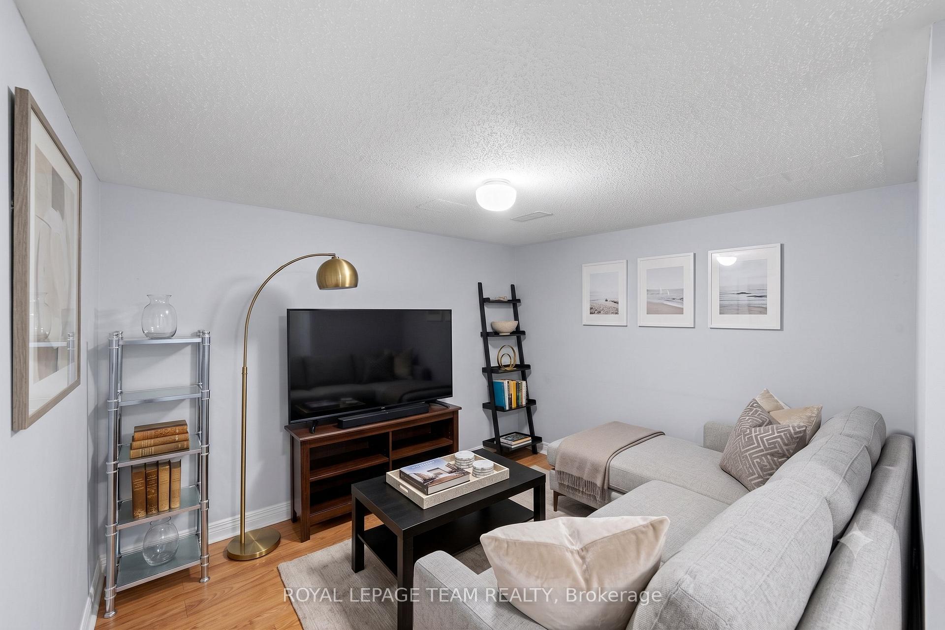 Photo 42 of 193 Thornbury Crescent, Ottawa, Centrepointe — HOMEH