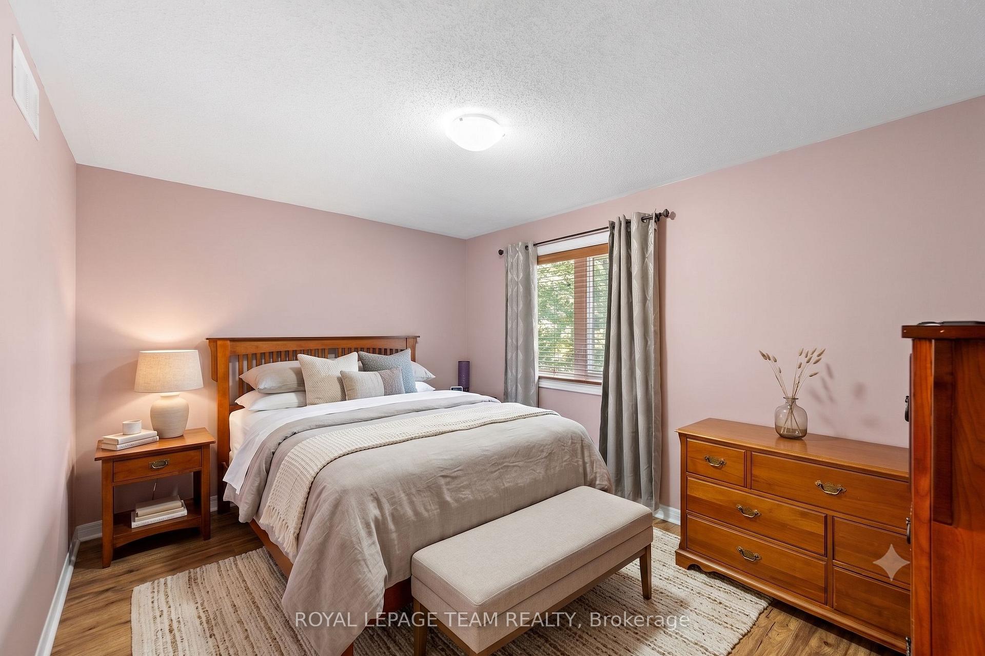 Photo 43 of 193 Thornbury Crescent, Ottawa, Centrepointe — HOMEH