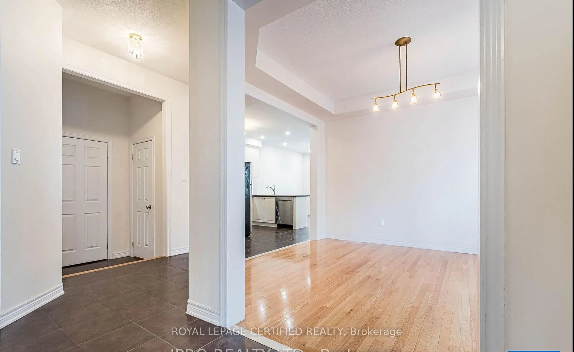 Photo 13 of 620 Asleton Boulevard, Milton, Willmott — HOMEH