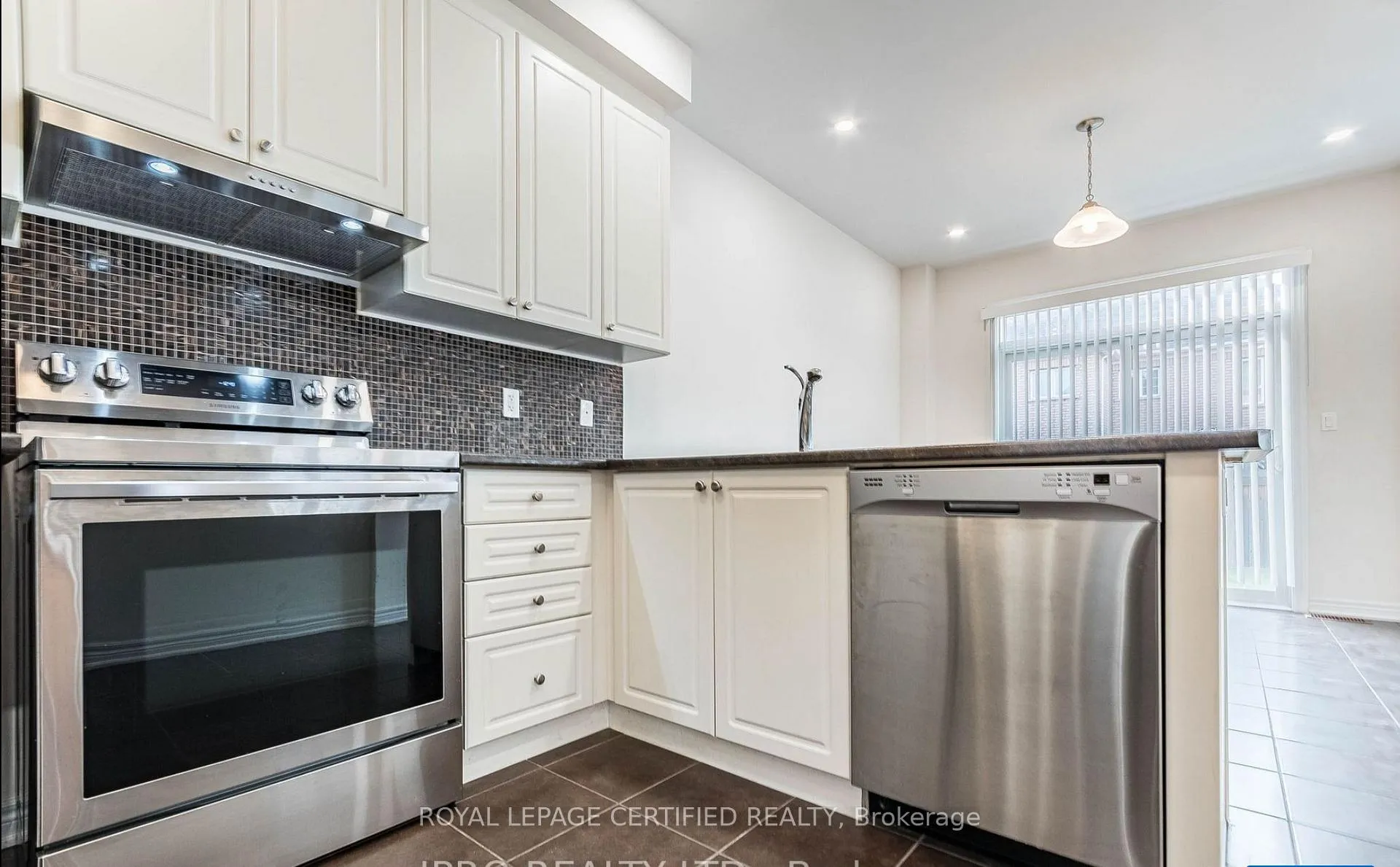 Photo 23 of 620 Asleton Boulevard, Milton, Willmott — HOMEH