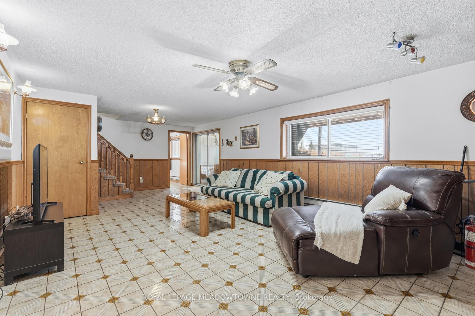 Photo 37 of 61 Aldred Drive, Scugog, Rural Scugog — HOMEH