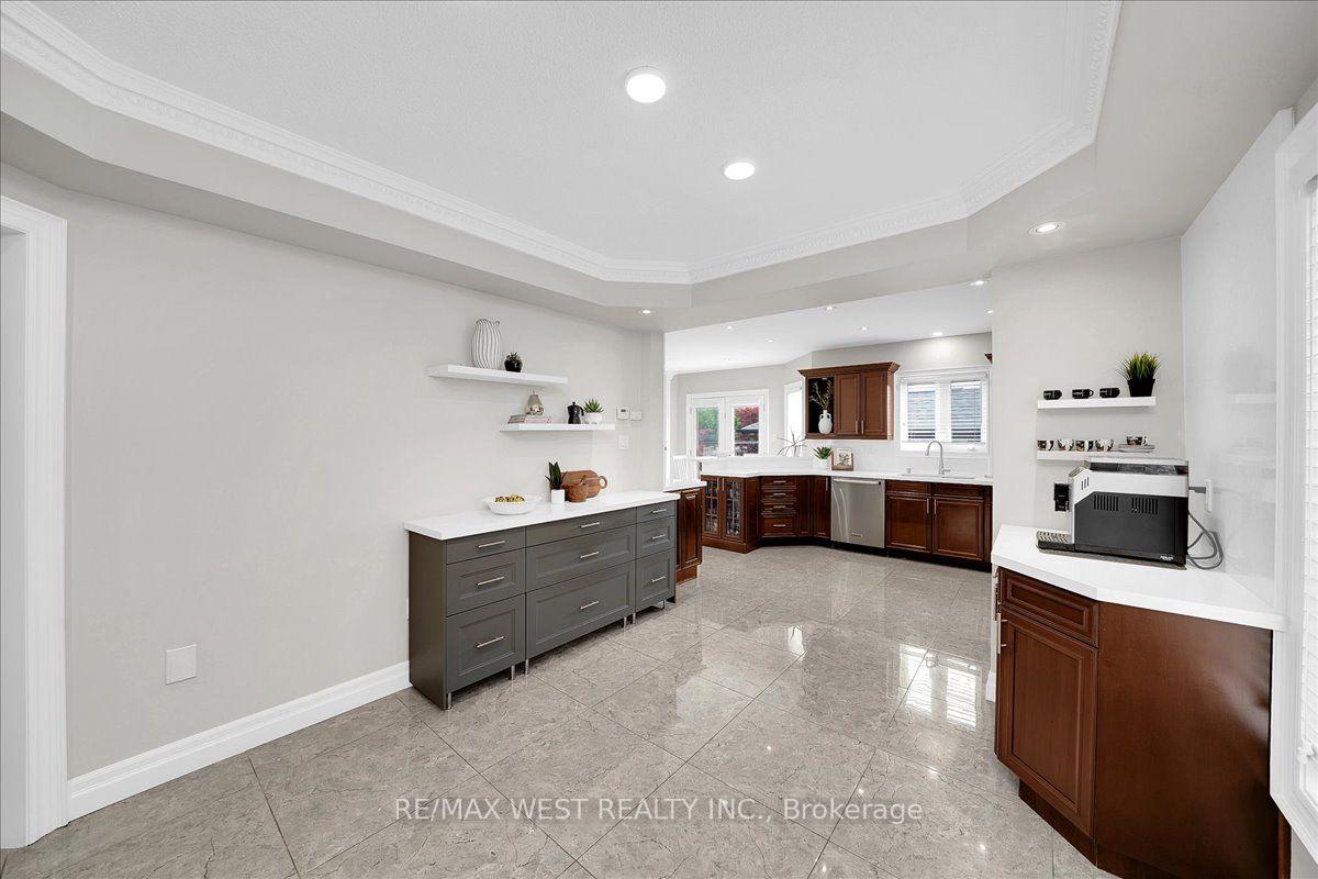 Photo 24 of 107 Wildhaven Crescent, Vaughan, Maple — HOMEH