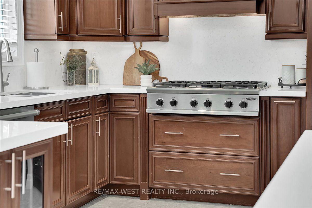 Photo 26 of 107 Wildhaven Crescent, Vaughan, Maple — HOMEH