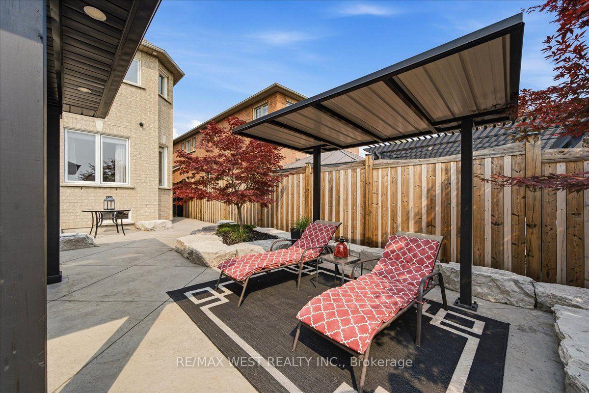 Photo 42 of 107 Wildhaven Crescent, Vaughan, Maple — HOMEH
