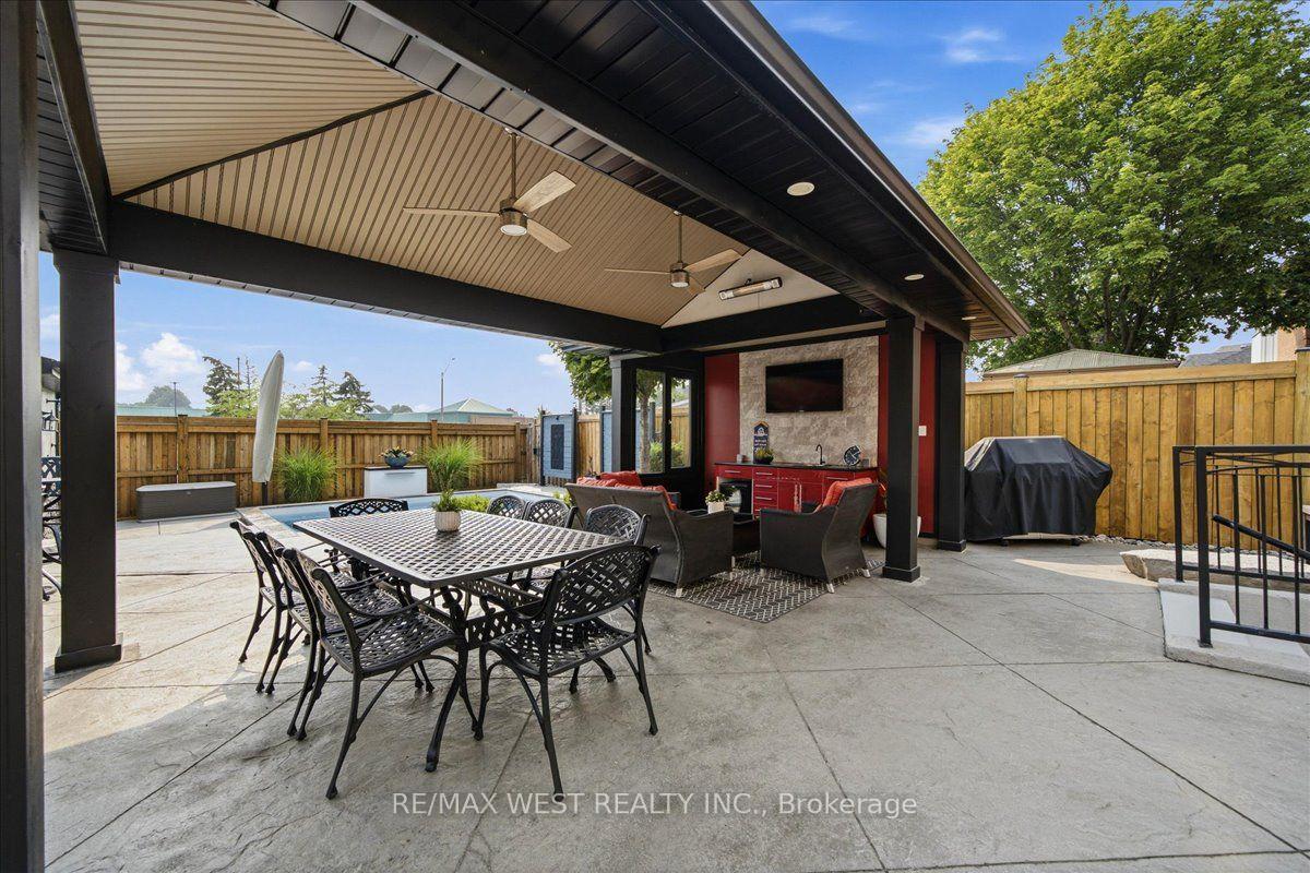 Photo 43 of 107 Wildhaven Crescent, Vaughan, Maple — HOMEH