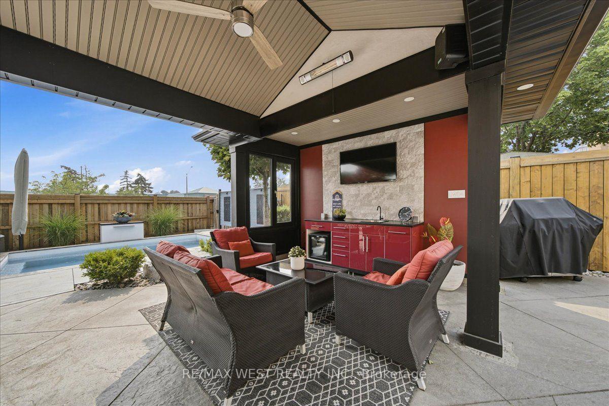 Photo 45 of 107 Wildhaven Crescent, Vaughan, Maple — HOMEH