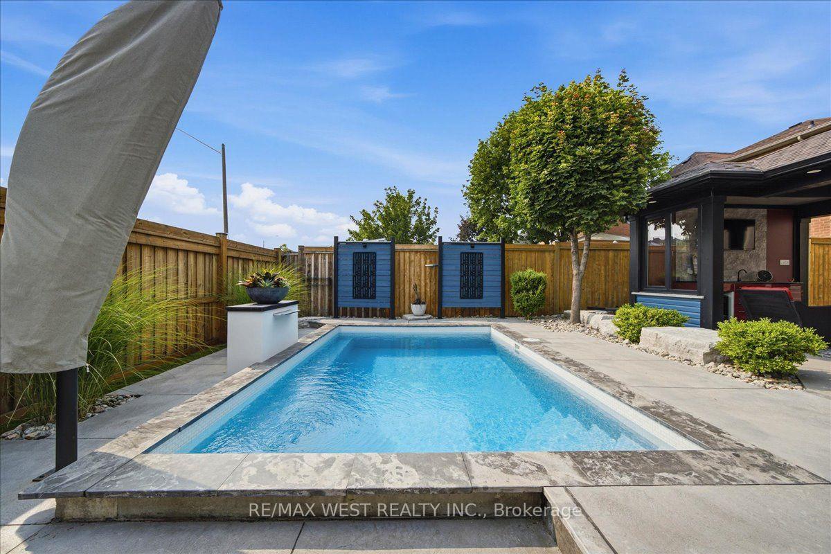 Photo 48 of 107 Wildhaven Crescent, Vaughan, Maple — HOMEH