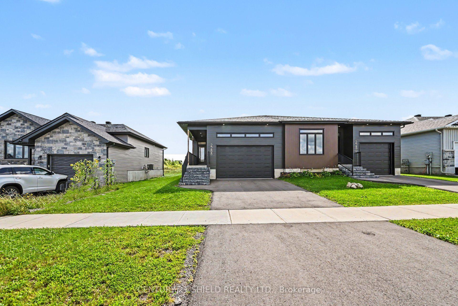Photo 3 of 2288 Crewson Court, Cornwall, Cornwall — HOMEH