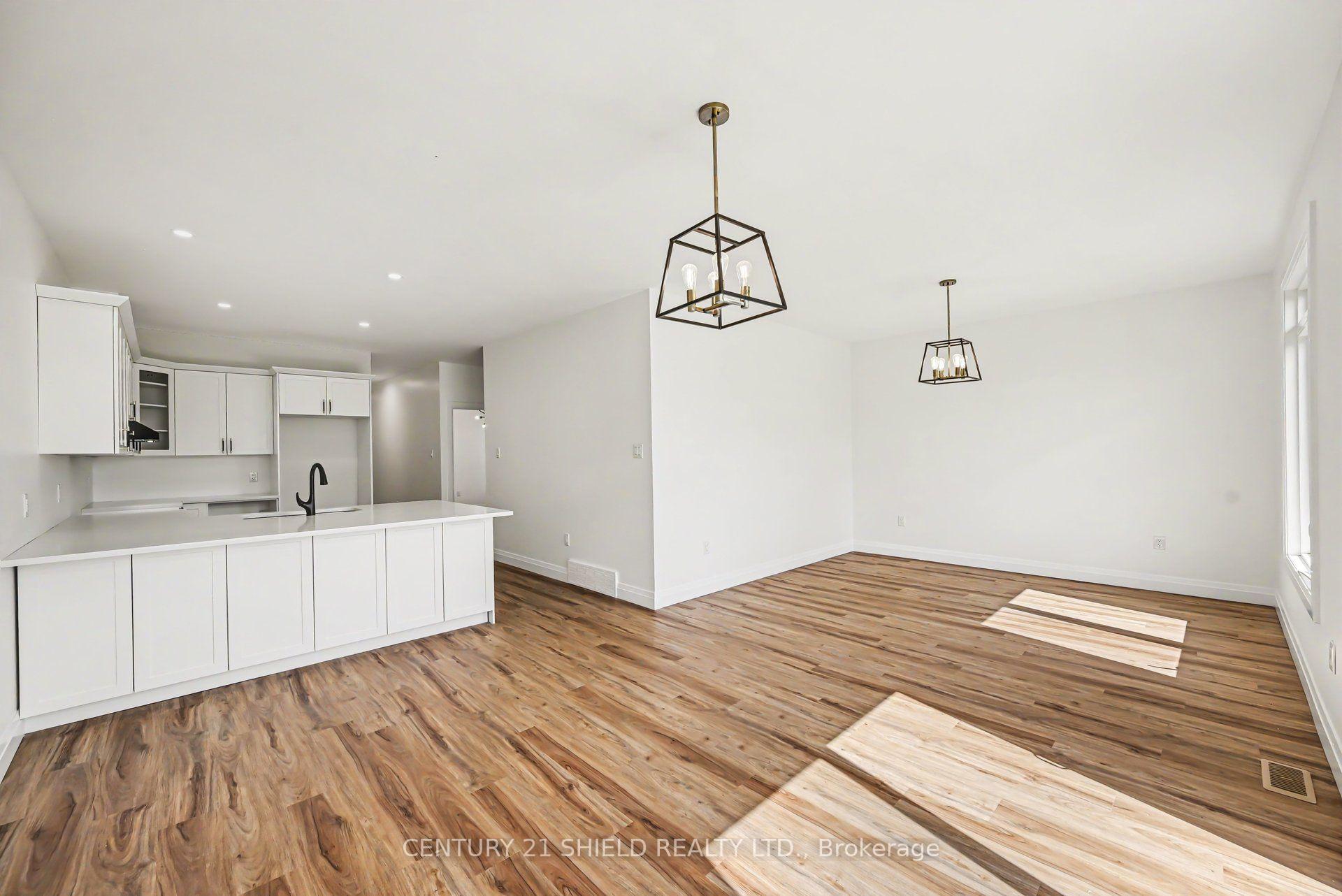 Photo 12 of 2288 Crewson Court, Cornwall, Cornwall — HOMEH