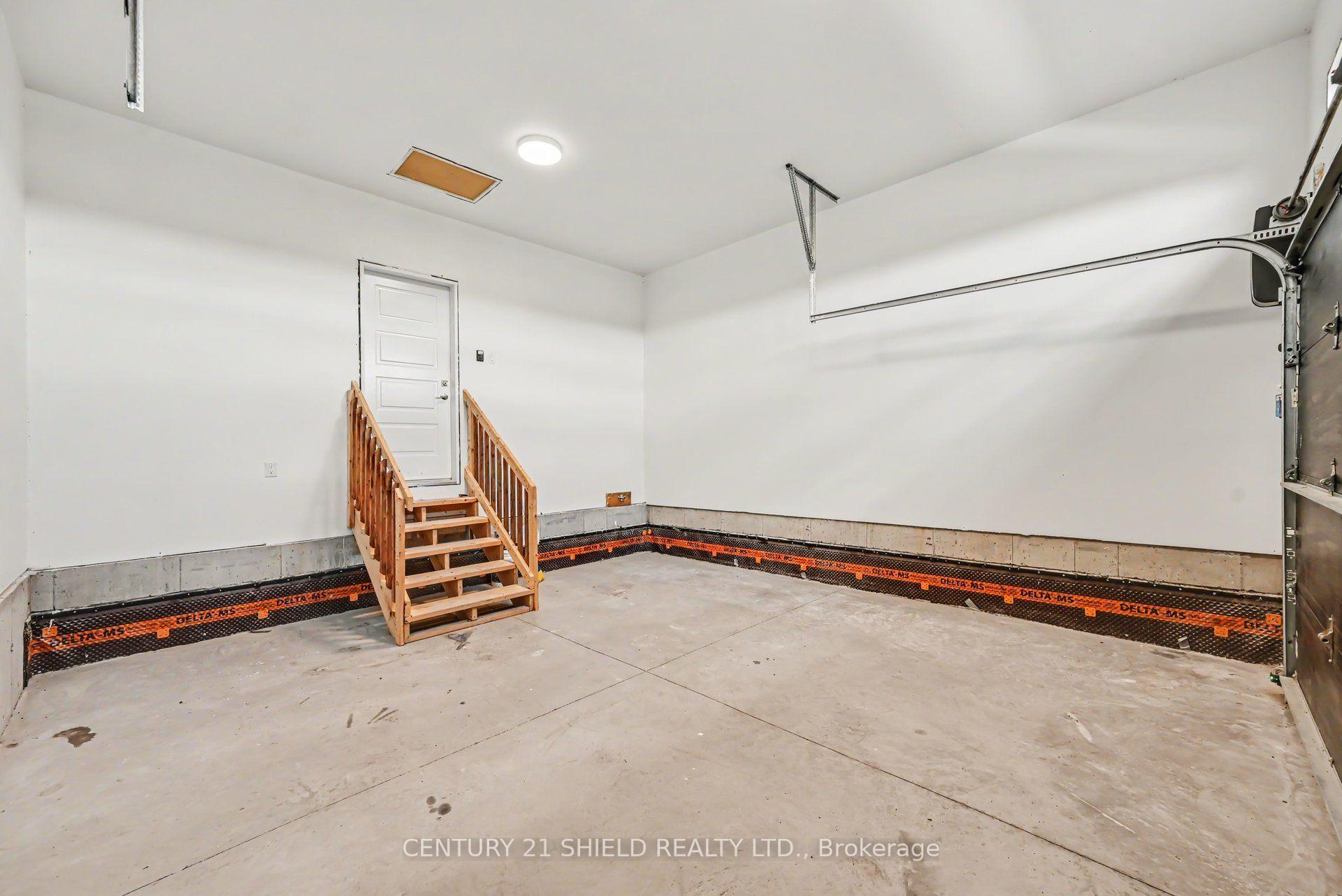 Photo 42 of 2288 Crewson Court, Cornwall, Cornwall — HOMEH