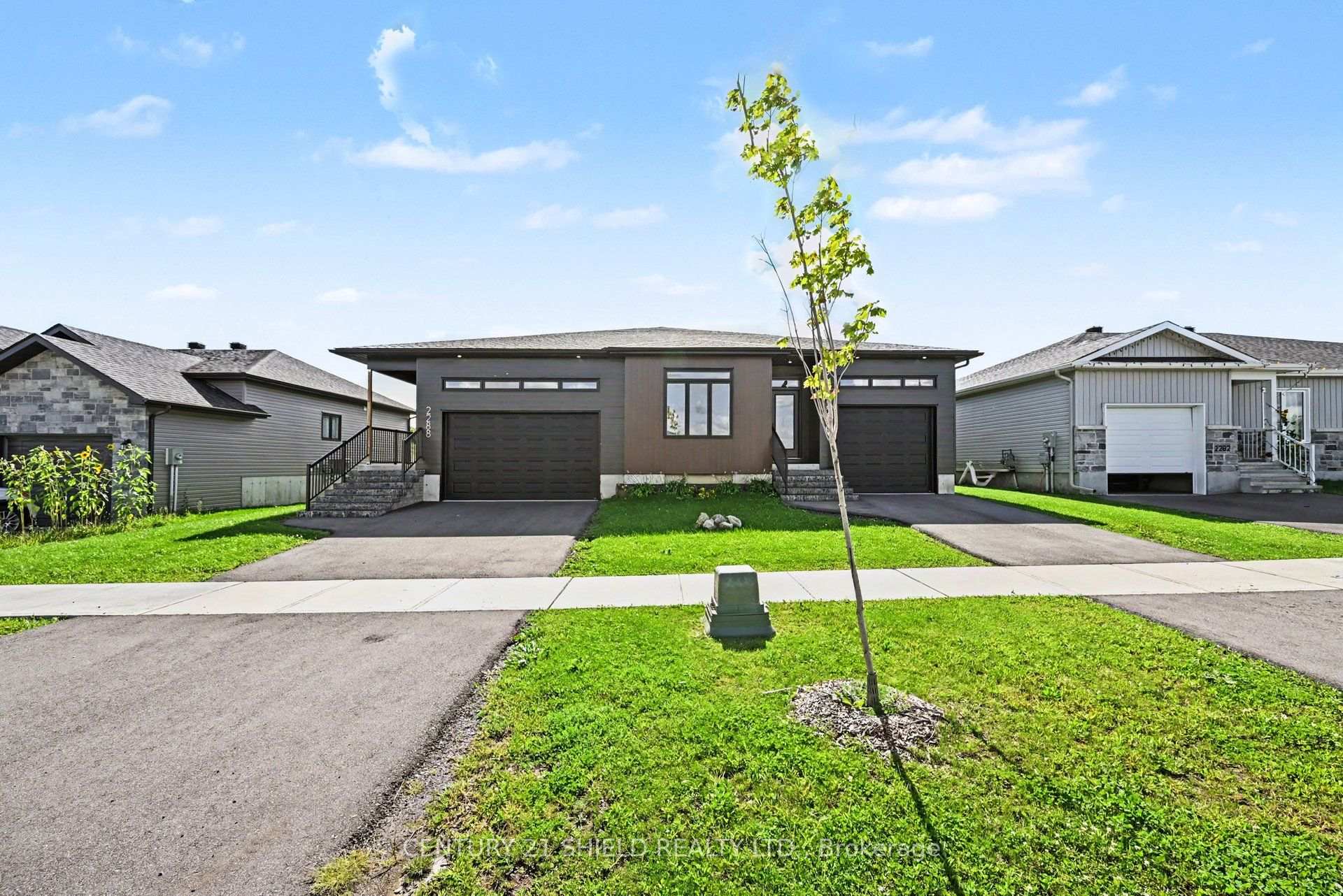 Photo 4 of 2286 Crewson Court, Cornwall, Cornwall — HOMEH
