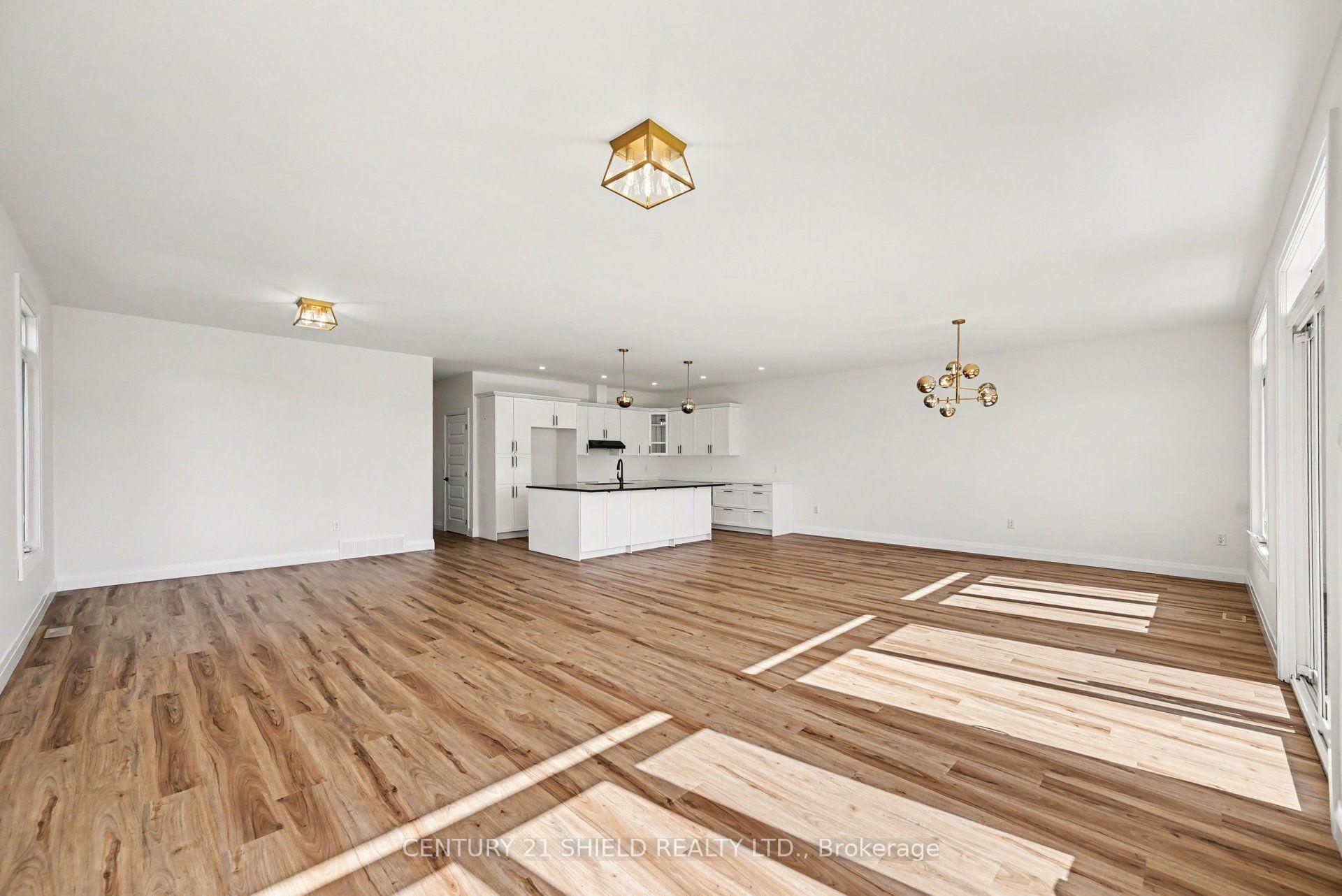 Photo 13 of 2286 Crewson Court, Cornwall, Cornwall — HOMEH