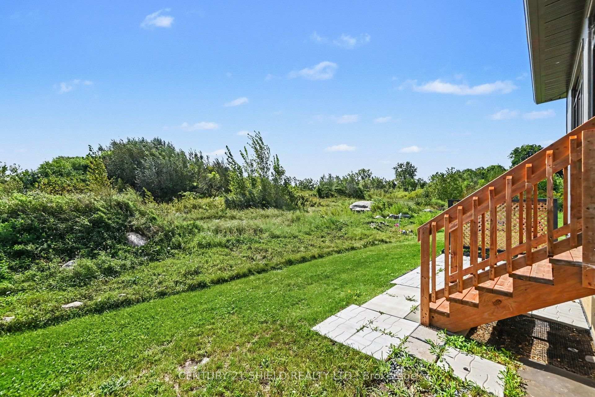 Photo 44 of 2286 Crewson Court, Cornwall, Cornwall — HOMEH