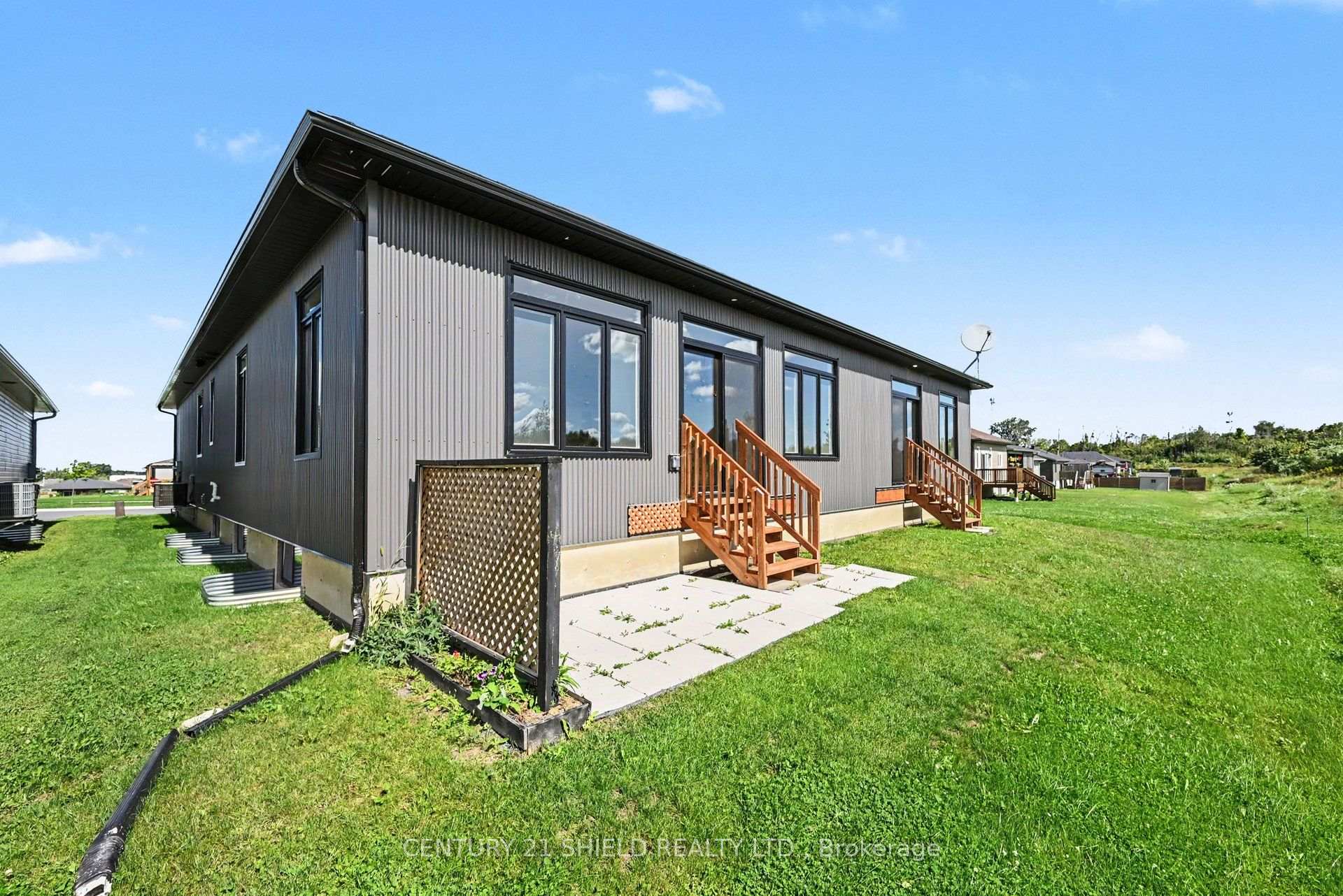 Photo 45 of 2286 Crewson Court, Cornwall, Cornwall — HOMEH