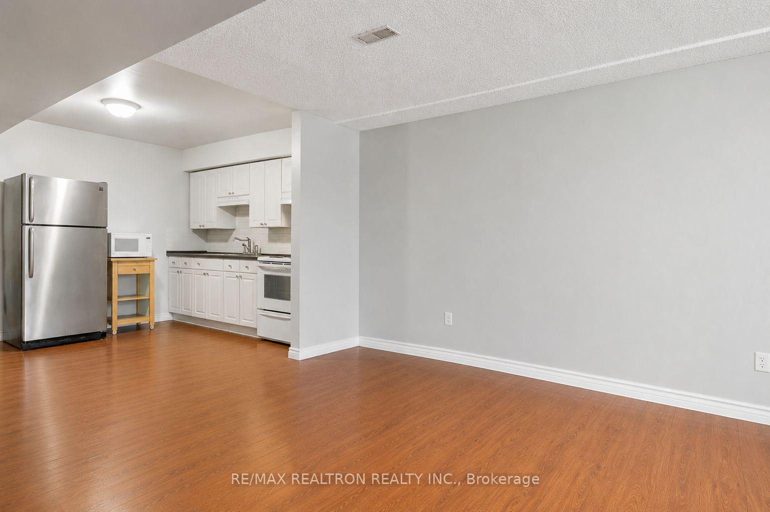 Photo 5 of 414 The Queensway Road S, Georgina, Keswick South — HOMEH