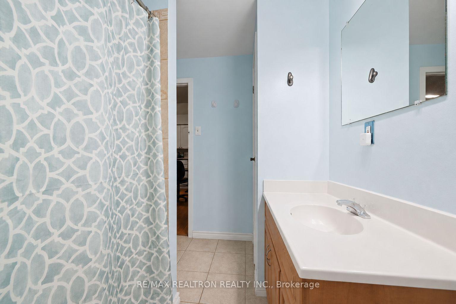 Photo 12 of 414 The Queensway Road S, Georgina, Keswick South — HOMEH