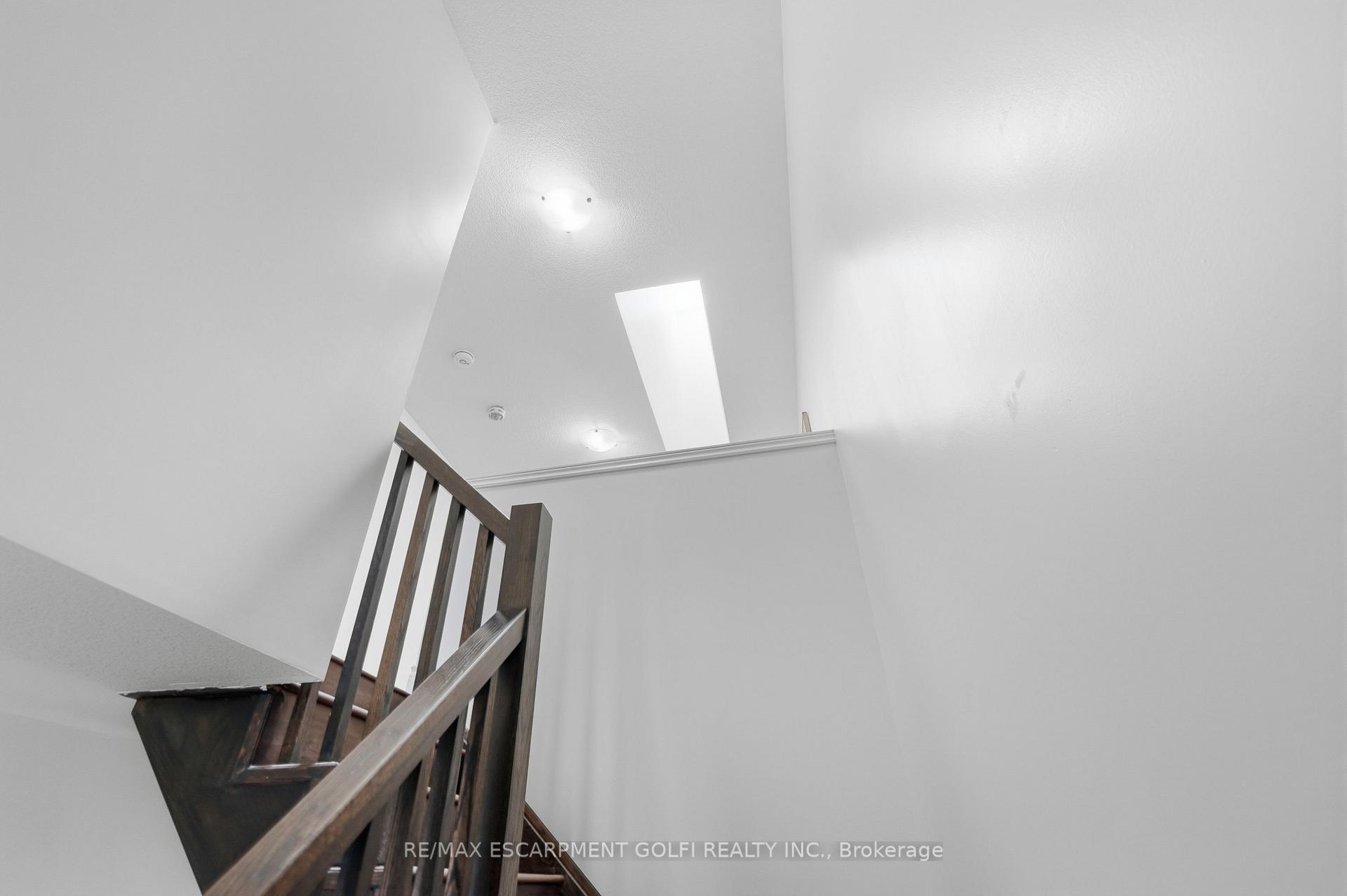 Photo 20 of 161 Kinsman Drive, Hamilton, Binbrook — HOMEH