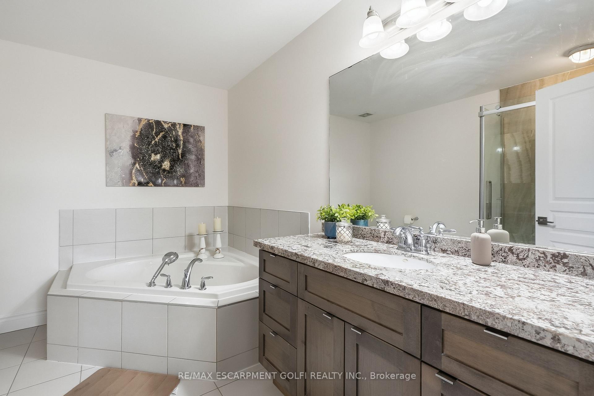 Photo 26 of 161 Kinsman Drive, Hamilton, Binbrook — HOMEH