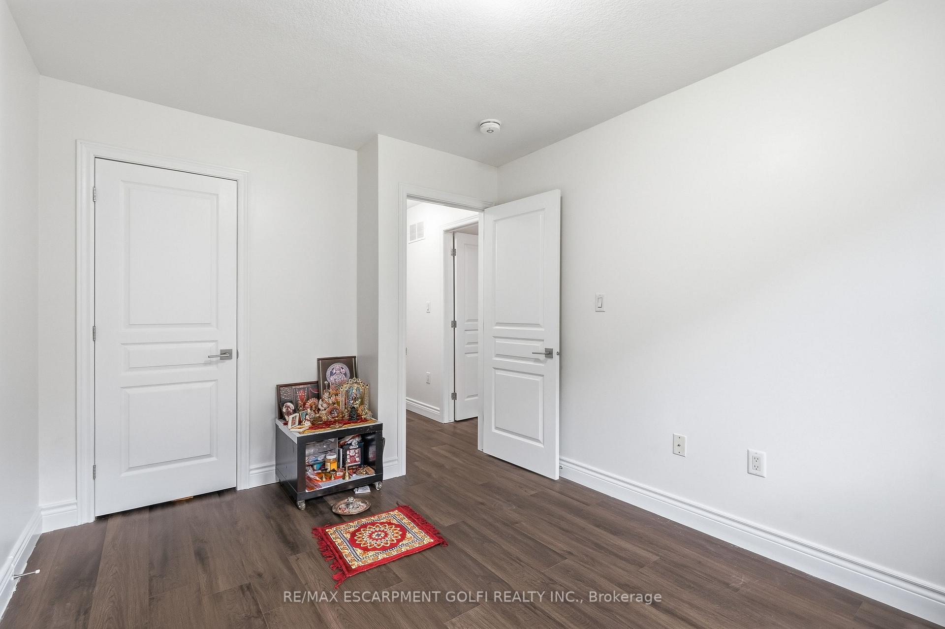 Photo 33 of 161 Kinsman Drive, Hamilton, Binbrook — HOMEH