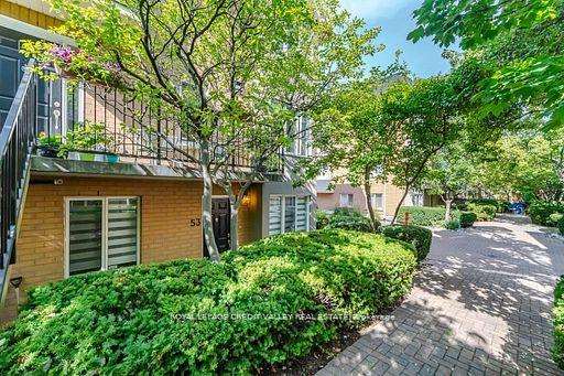 Photo 2 of Unit 36, 208 Niagara Street, Toronto, Niagara — HOMEH