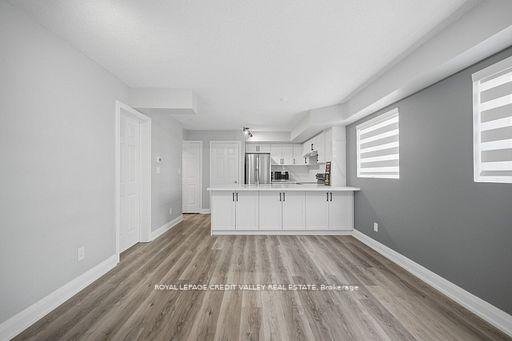 Photo 6 of Unit 36, 208 Niagara Street, Toronto, Niagara — HOMEH