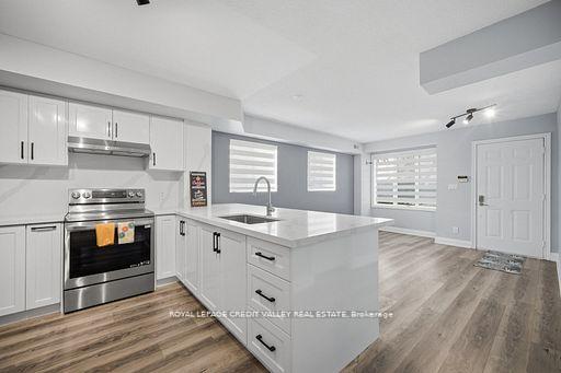 Photo 11 of Unit 36, 208 Niagara Street, Toronto, Niagara — HOMEH