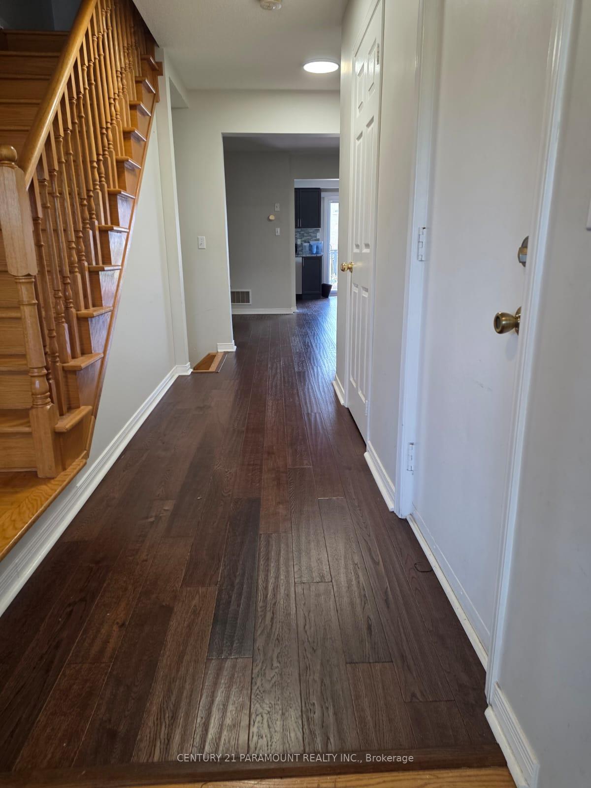 Photo 4 of 6523 Skipper Way, Mississauga, Meadowvale Village — HOMEH